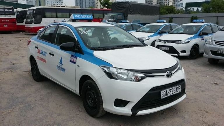 Xe taxi Vân Đồn đi Hạ Long