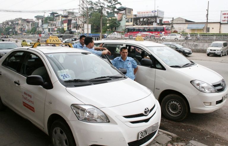 Xe Taxi Đi Sân Bay Phù Cát - Đi Chung 