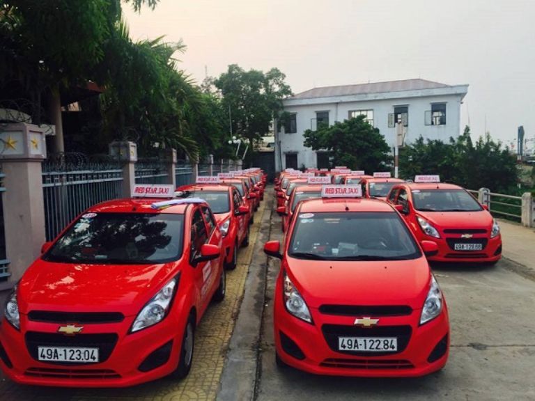 Xe taxi Sao Đỏ sân bay Đà Lạt - Nội thành