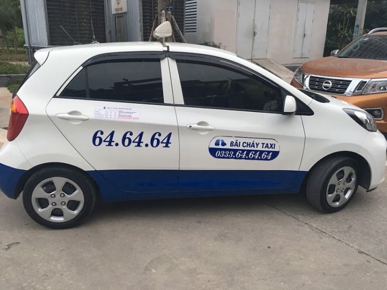 Xe taxi Quang Minh 