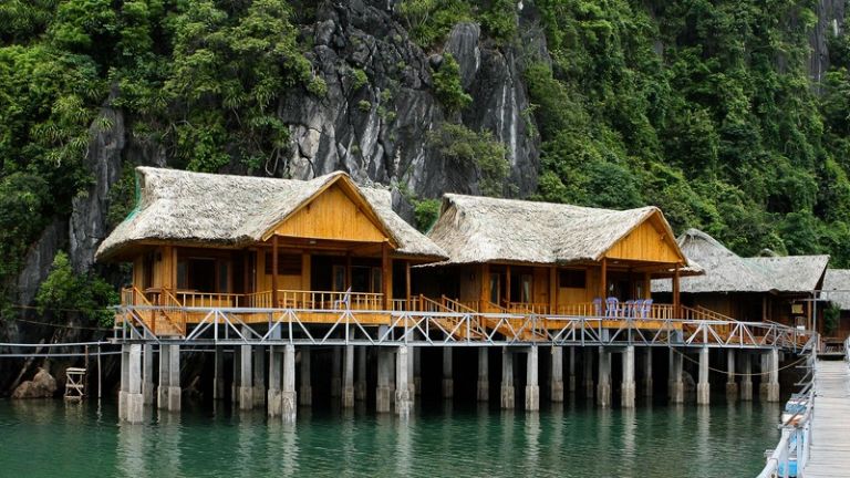 Sandy Beach resort Cát Bà