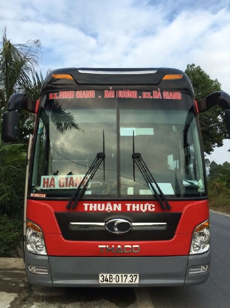 xe khách thuận thực