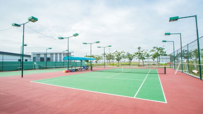 Sân tennis