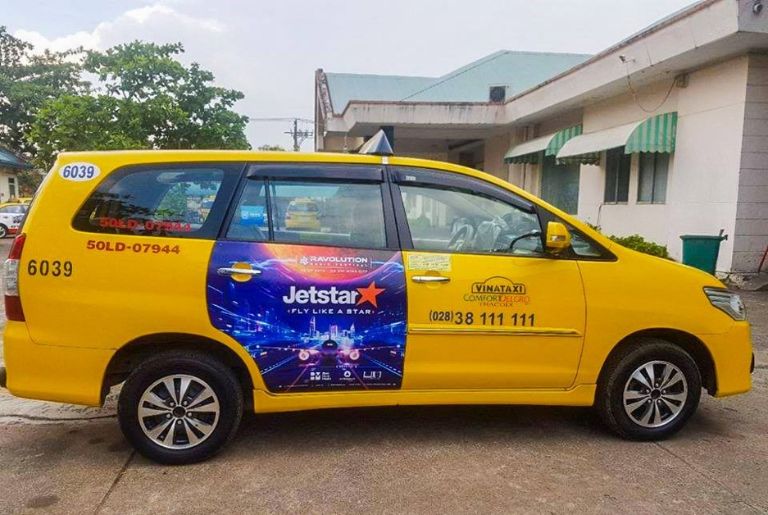 Xe taxi sân bay Tân Sơn Nhất Vinataxi