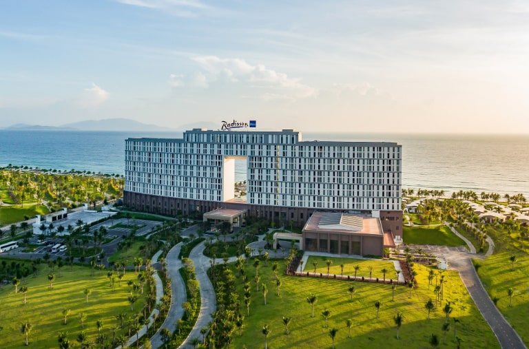 Toàn cảnh cực ấn tượng tại resort Cam Ranh Radisson Blu 