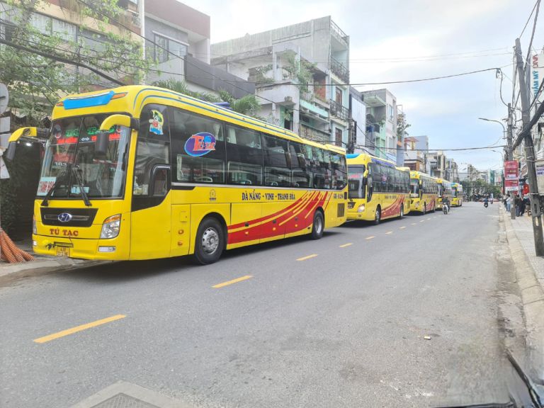 Tú Tạc đang khai thác ba chuyến đường từ Đà Nẵng đi bao gồm Thanh Hóa, Vinh và Hà Tĩnh