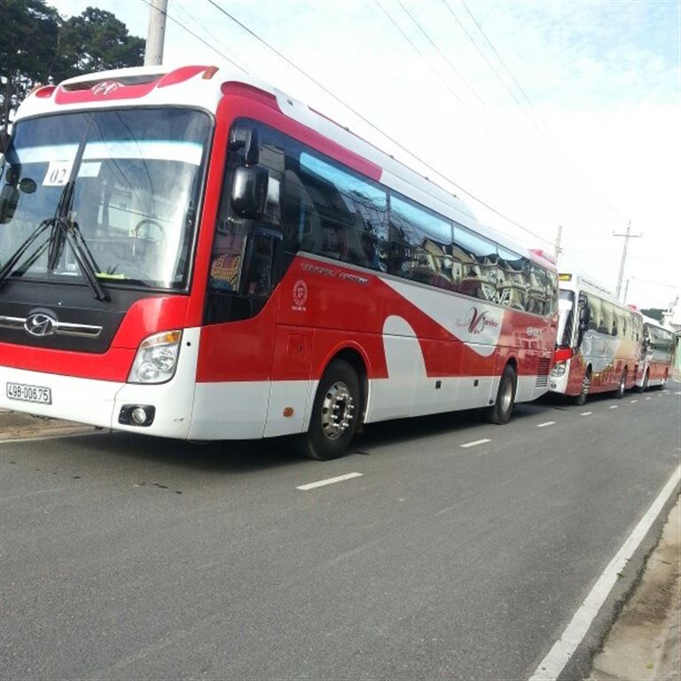 Hãng xe khách Thanh Hoá Lâm Đồng - Vy Vân hỗ trợ và phục vụ tốt nhu cầu đi lại của hành khách trên tuyến đường mà xe đi qua.