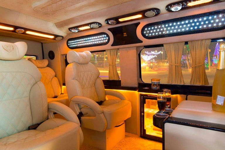 xe limousine Ngọc Mai