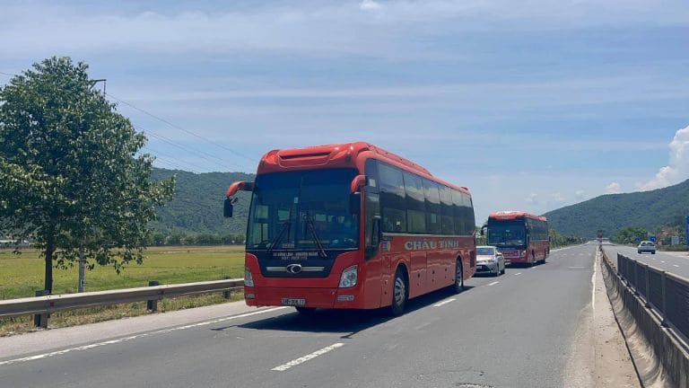 Nhà xe khách Hải Phòng Bình Định này còn hỗ trợ dịch vụ đưa đón tận nơi theo yêu cầu