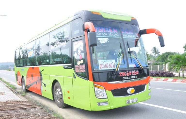 Xe khách Thuận Tâm được khách hàng tin dùng vì dịch vụ thân thiện, lái xe an toàn trách nhiệm, nội thất chất lượng và tiện nghi.