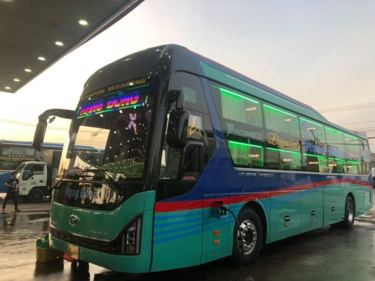 Nhà xe Rạng Đông - xe limousine Nha Trang Gia Lai