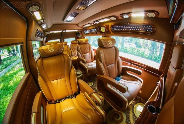 Xe limousine Hà Nội Việt Yên. 