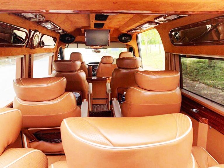 Xe limousine Mạnh Kiên Hà Nội Hòa Bình