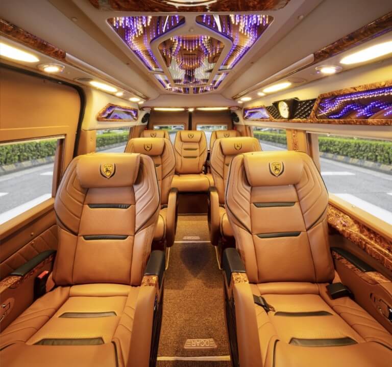 Xe limousine Quảng Nam Huế - Đồng Hành Limousine được khách hàng nhận xét là có nhiều dịch vụ đa dạng, phong phú
