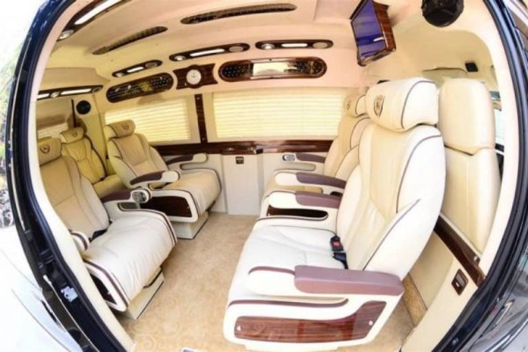 Xe Limousine Thịnh Phát