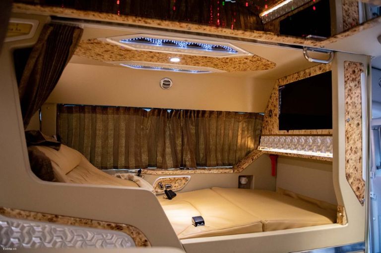 Xe limousine Khanh Phong Nha Trang Đà Lạt