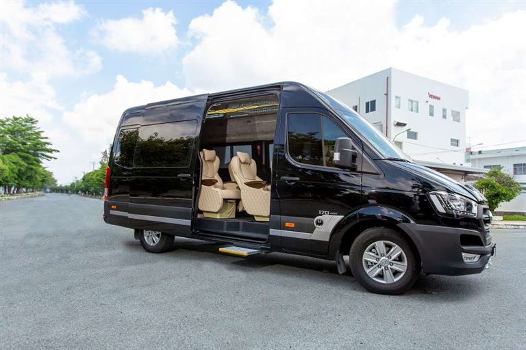 X.E Việt Nam là hãng xe limousine Hà Nội Tam Điệp được khách  hàng đánh giá rất cao về chất lượng phương tiện và dịch vụ.