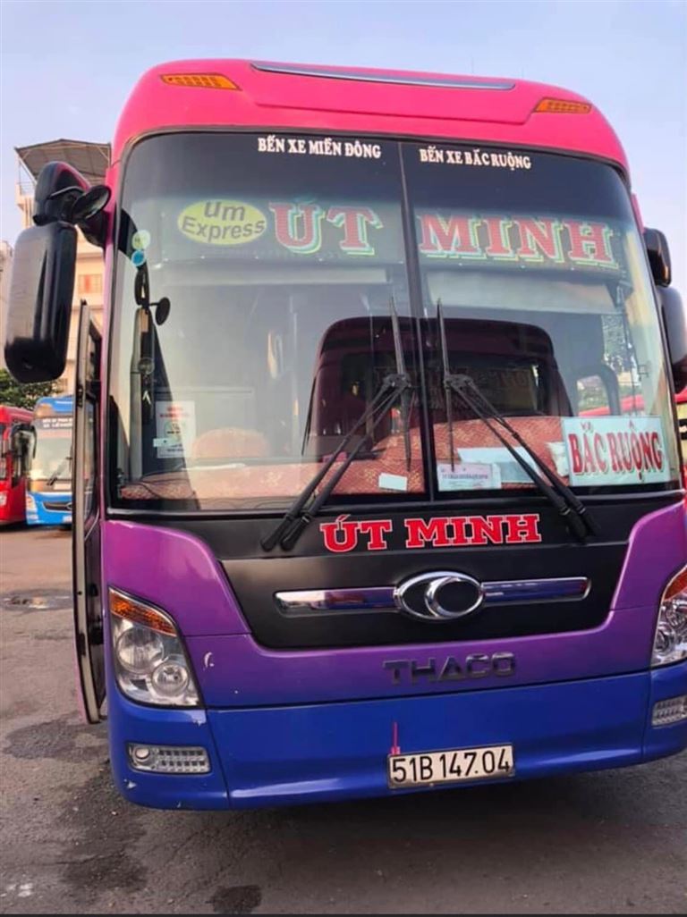 Xe khách Út Minh là một hãng xe khách Nghệ An Yên Bái mới nhưng cũng được khách hàng tin tưởng lựa chọn. 